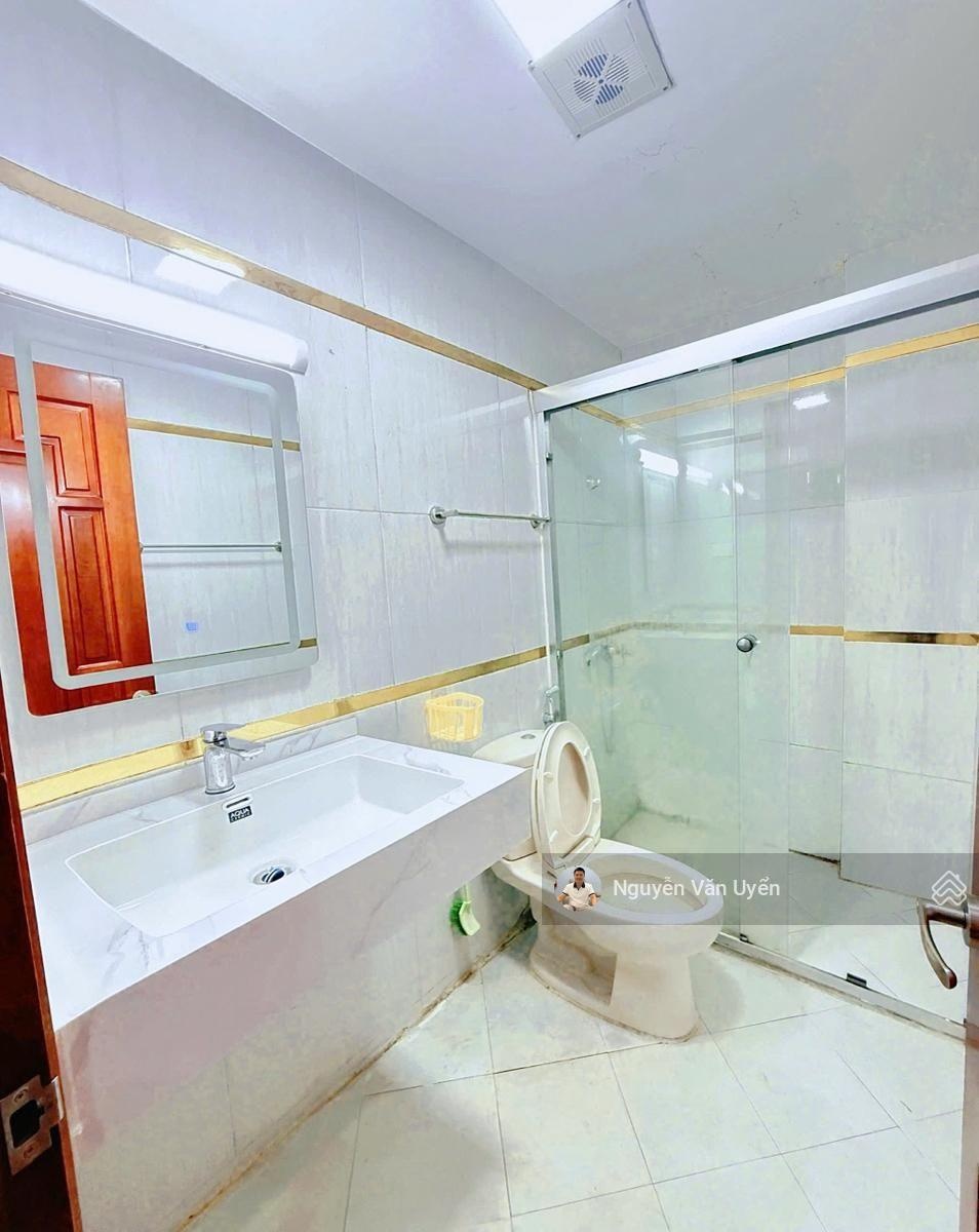 Bán nhà - Cầu Giấy - ngõ thông 30m ra ô tô - 42m2 x 5 tầng - nhà mới đẹp ở ngay. Sẵn full nội thất