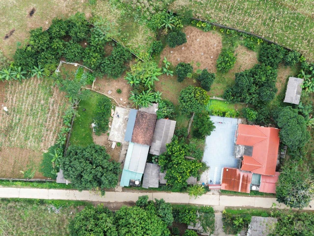 Chủ bán 2 lô sát nhau DT hơn 100m2 sát đường vành đai 5 thuộc Xã Liên Sơn, Hòa Bình, chỉ 1.05tỷ