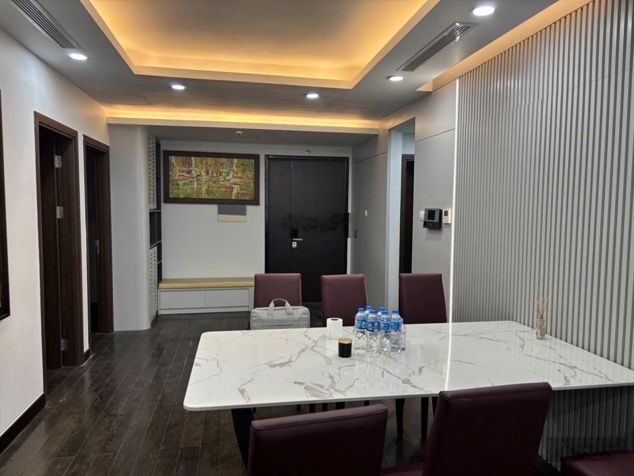 Bán căn hộ CC cao cấp Discovery Central 67 Trần Phú 117m2, 3PN view triệu đô quảng trường Ba Đình