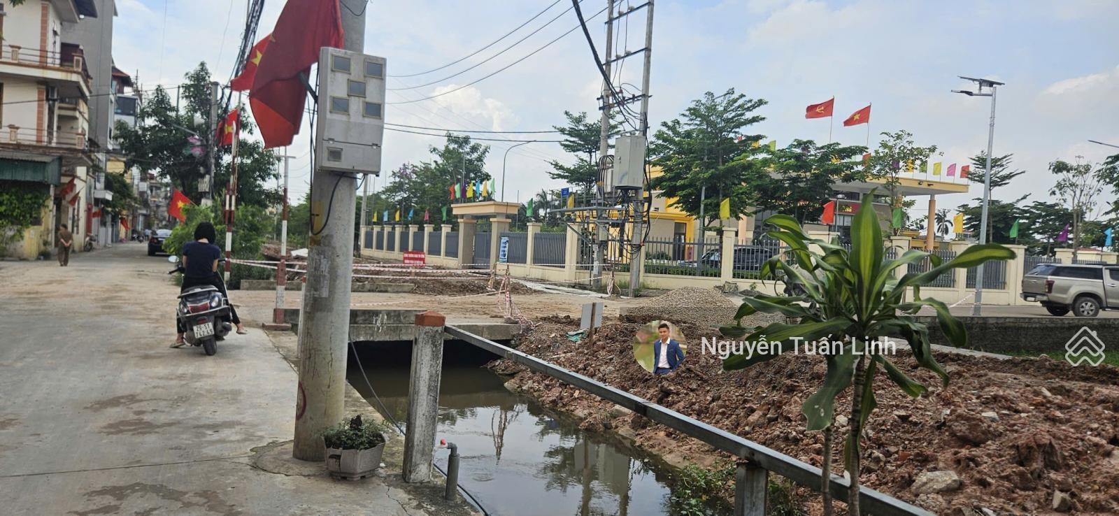 Bán Đất Tặng Nhà 60m2 Thôn Cầu, Kim Nỗ - Hàng Xóm Chợ Kim - Khu Dân Cư Sầm Uất