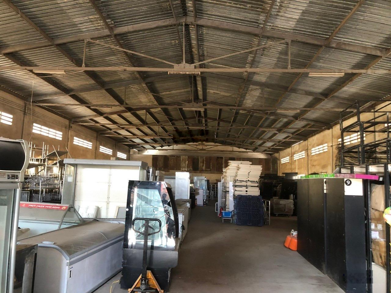 Cho thuê kho xưởng 500m2 Vòng Xoay Phú Hữu, Phường Phú Hữu, Quận 9