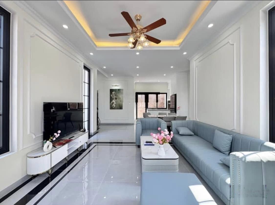 Nhà 2 tầng full nội thất dọn vào ở ngay gần đường quy hoạch 43m
