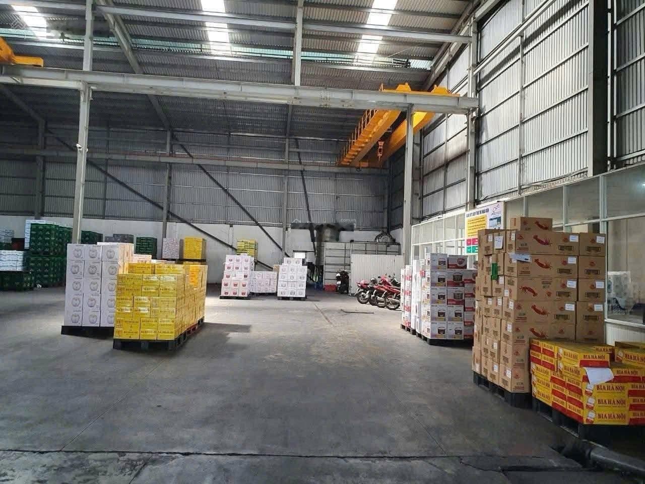 Kho xưởng 1350m2 Mặt Tiền Ql 1A - có cẩu trục - Cont 24/24.