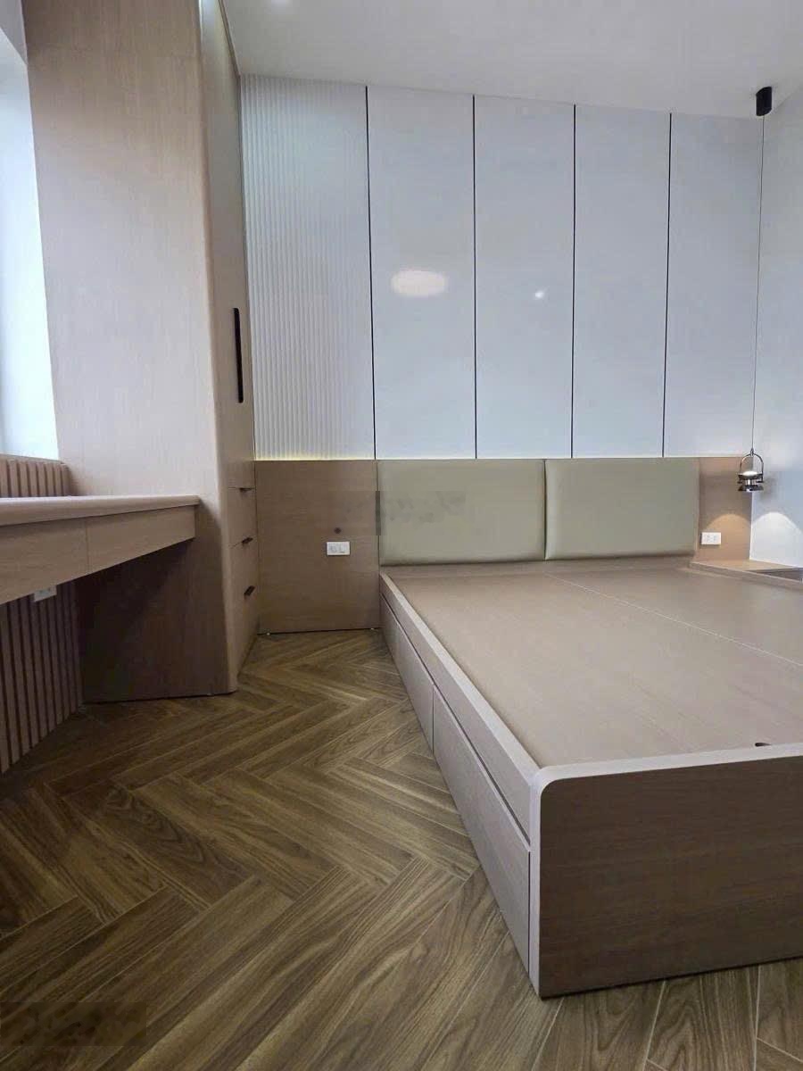 Bán Nhà Cửa Bắc Ba Đình 90m2, 5 tầng, MT 5m, 55 Tỷ Lô Góc Vỉa Hè KD. 0368176665