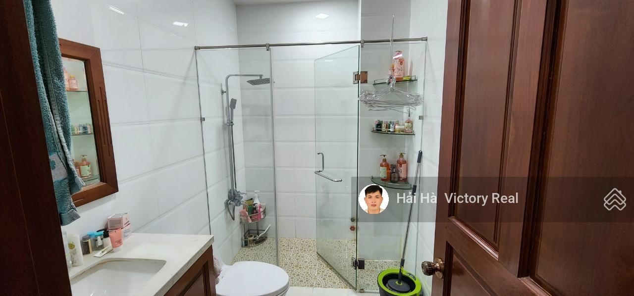 Bán nhà hẻm 1017 Lạc Long Quân, P11, Tân Bình, DT: 5.1 x 15m, nhà 3 tầng + ST kiên cố vào ở ngay