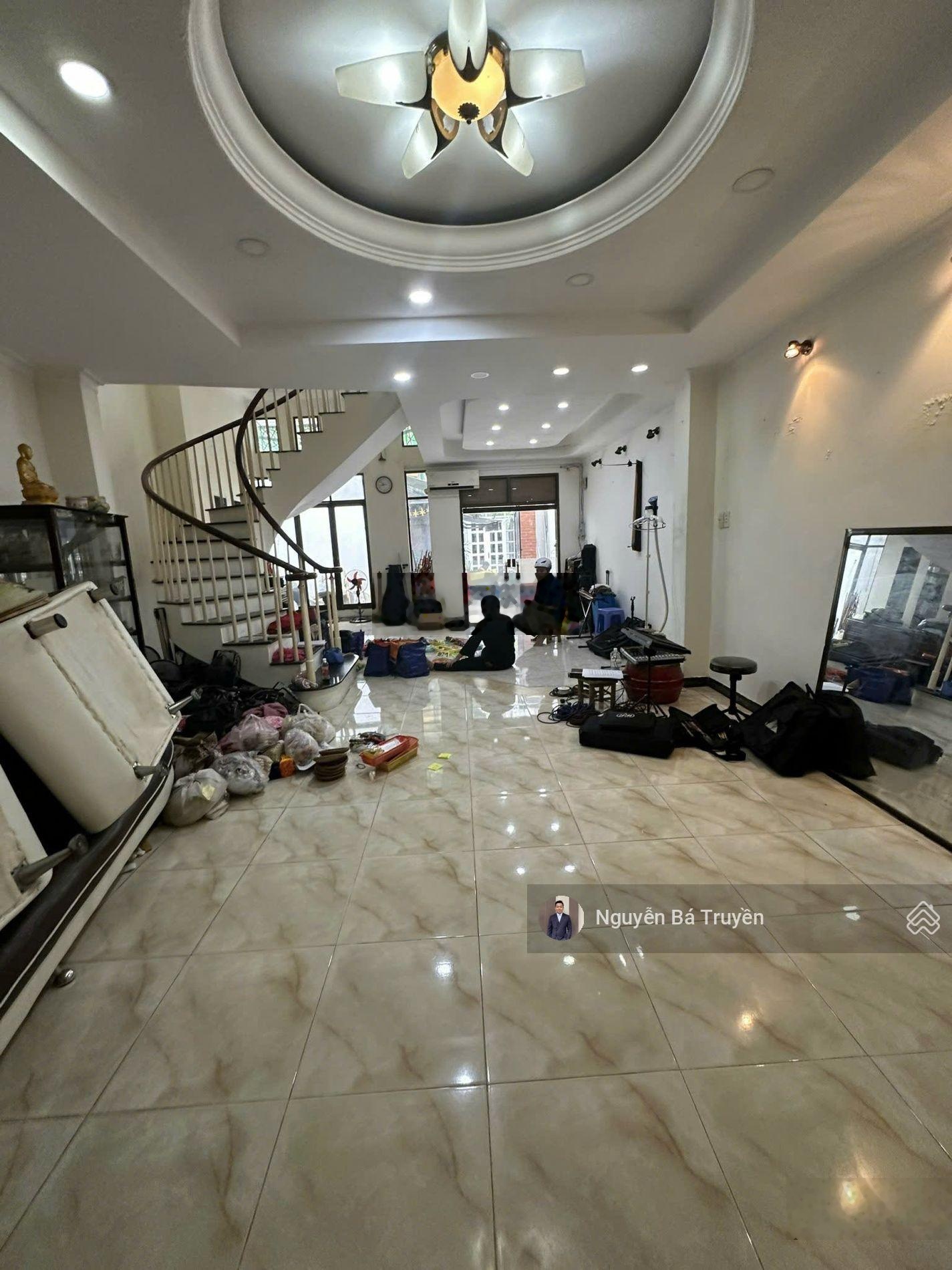 Bán nhà đường Đề Thám Quận 1 ngay phố Tây Bùi Viện, 7.2x18m (CN 96.2m²) mua bán ngay tiện xây CHDV