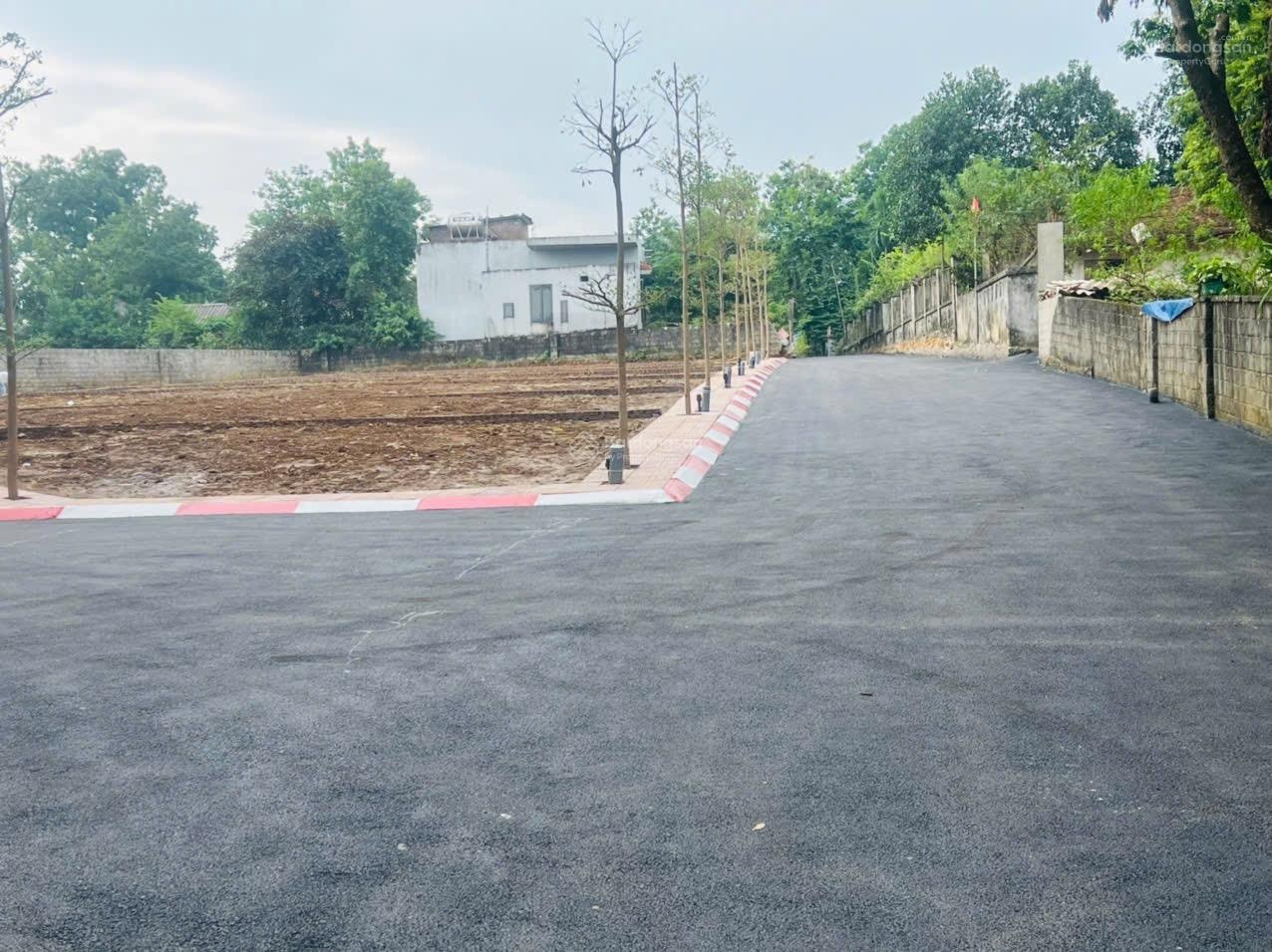 BÁN ĐẤT XUÂN MAI. Nhỉnh 1 tỷ, cơ hội vàng cho nhà đầu tư Vị trí trung tâm Xuân Mai Chương Mỹ