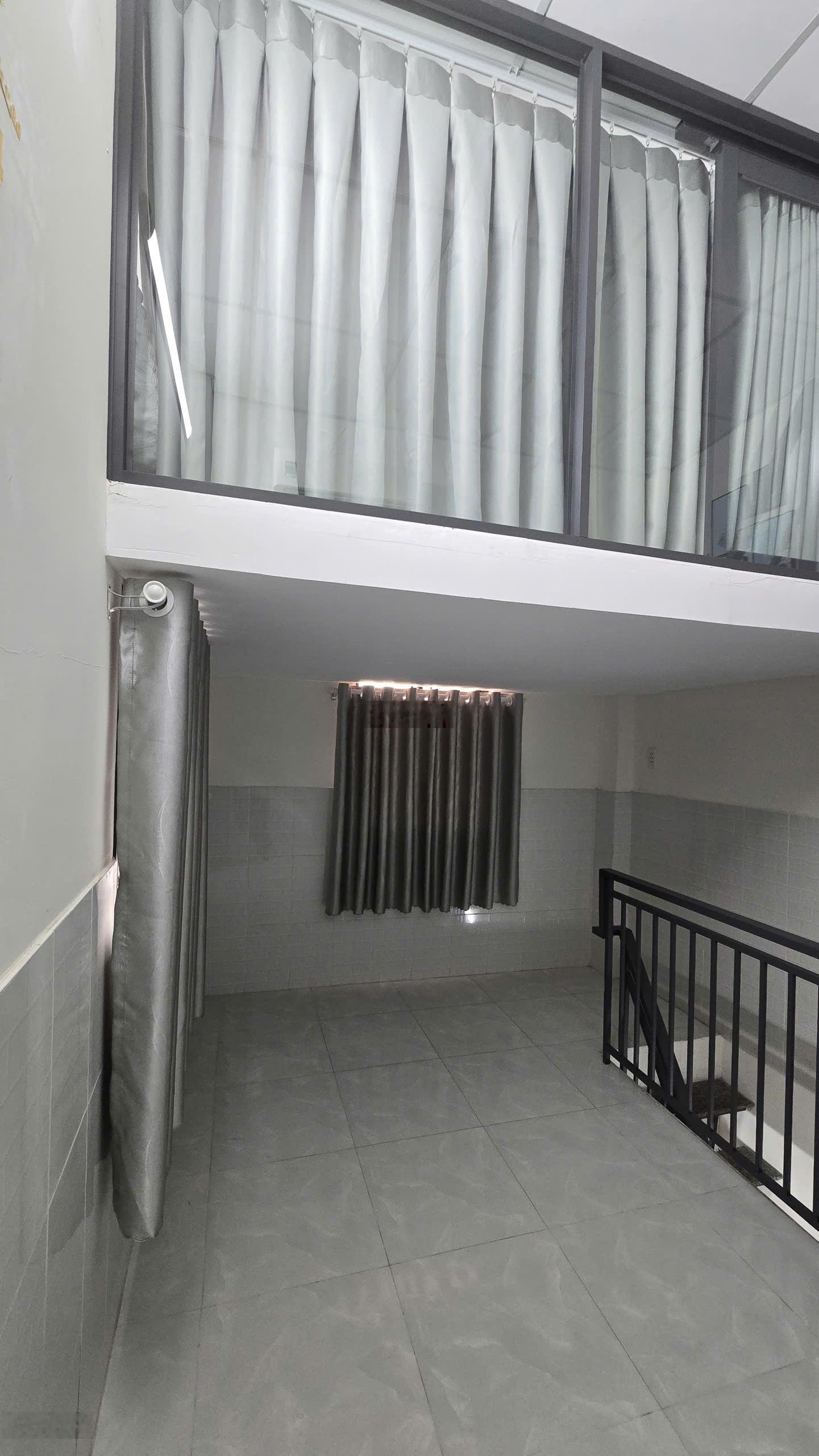 Nhà bán ngay trường THCS - THPT Tân Phú, Kênh Tân Hóa đi vào chỉ 50m. Mặt đường nhựa 5m