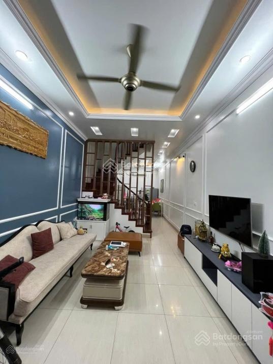 Cần cho thuê cả nhà 50m2x4 tầng tại khu phân lô sát đường Lê Quang Đạo ở Dương Nội