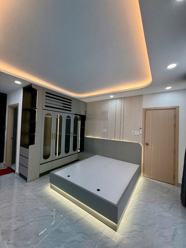 NR QUẬN 7 Tại Huỳnh Tấn Phát, 9,4 tỷ, 42m2, 4PN, 5WC, BẾP, PK, P.ĂN, 4 tầng, mặt tiền 7,9m GIÁ HÓT