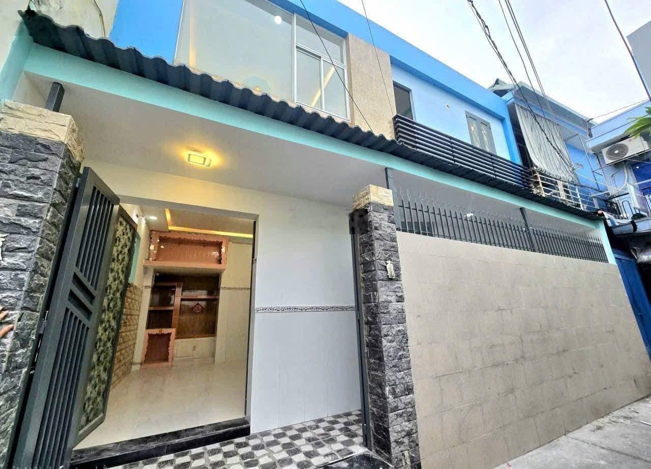 Nhà ngang 9m giá 3tỷ650/Hoà Hưng - Quận 10. Cho thuê 23tr. Gần trường tiểu học Triệu Thị Trinh