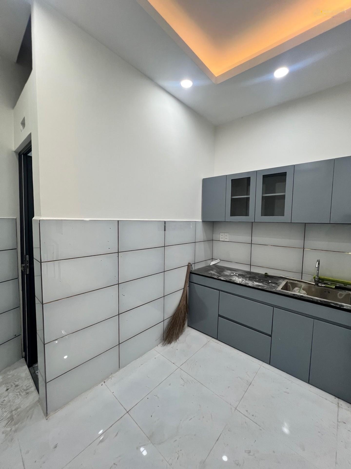 NHÀ HẺM PHƯỜNG PHÚ ĐỊNH -31m2 chỉ 2 tỉ xíu còn thương lượng