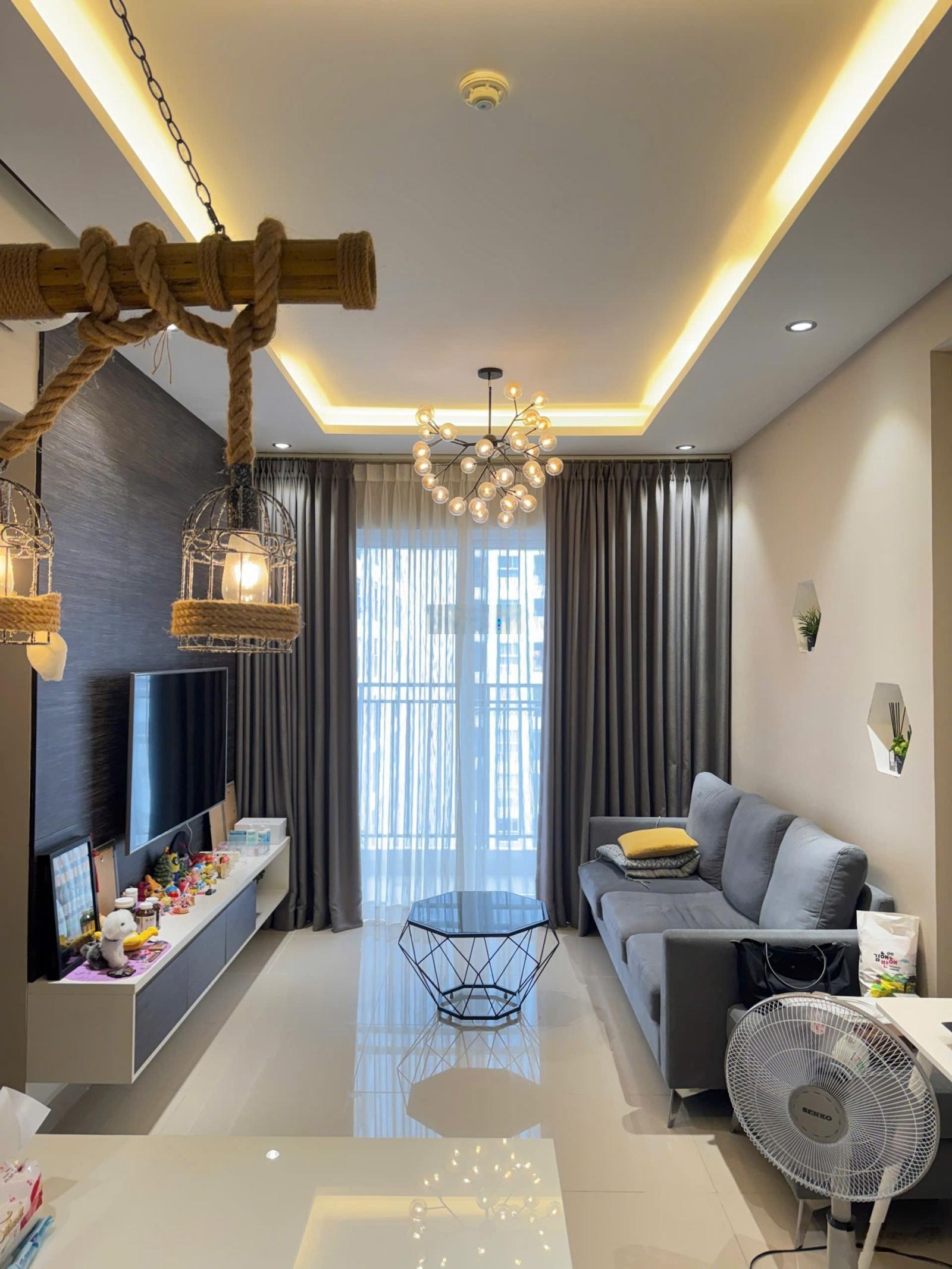 Bán căn hộ Sunrise Riverside 2PN 2WC view nam mát full nội thất giá tốt 5,5 tỷ