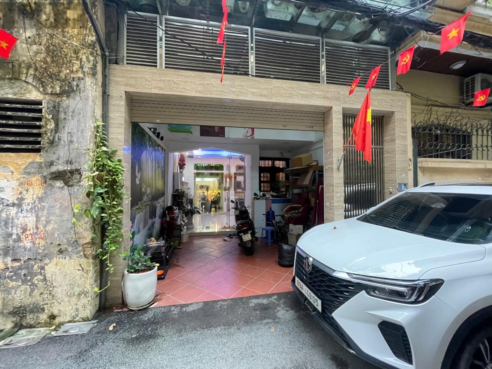 Cho thuê nhà riêng 4PN, 3WC, 70m2 giá ưu đãi tại Ngõ 126/4, Hoàng Văn Thái, Thanh Xuân, Hà Nội
