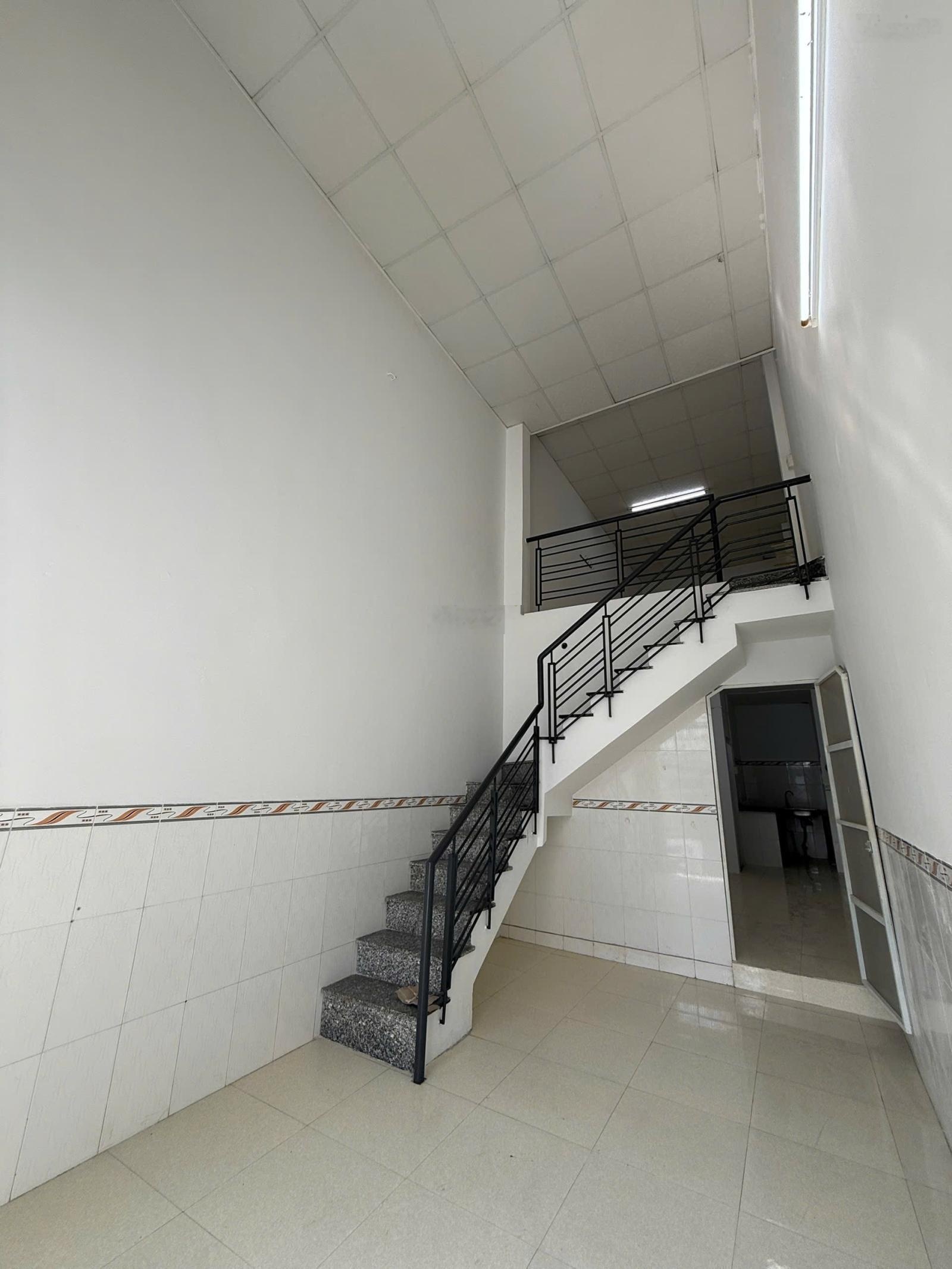 Bán nhà đường Vũ Lăng, Phước Hải, Nha Trang giá 5,2 tỷ