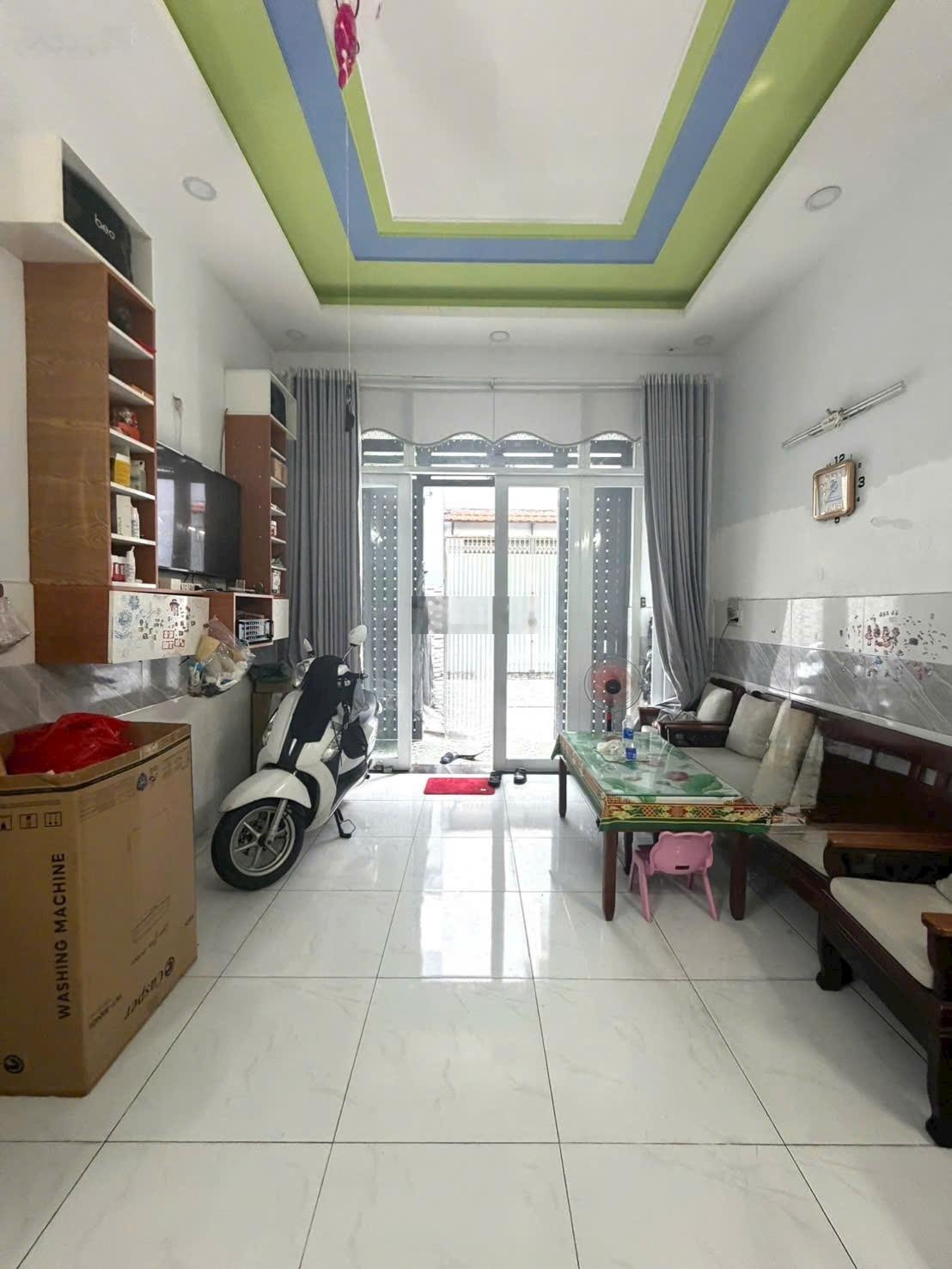 Chính chủ gửi bán nhà đường Lê Văn Quới: 4mx10m đúc 1 trệt 1 lầu, 2PN 2WC