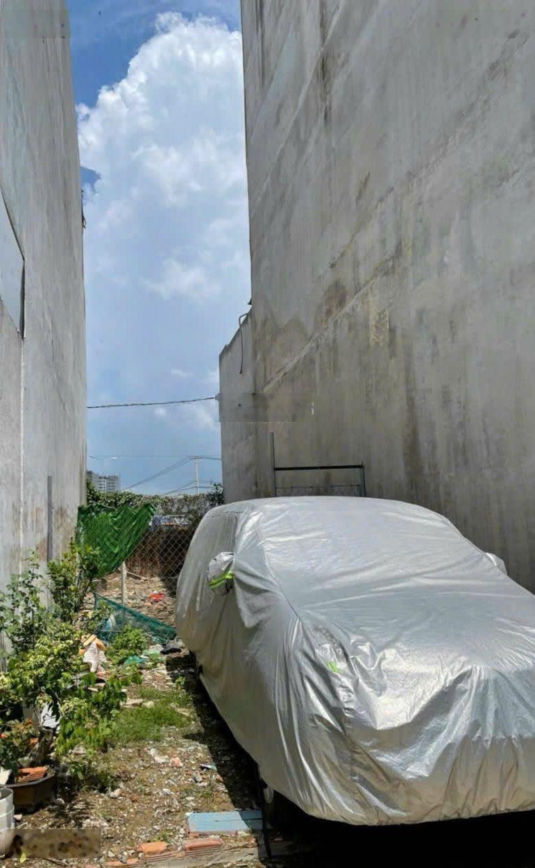 Chủ gấp bán đất 2 mặt tiền đường nguyễn thị tư cạnh đường 990 , 65m2 , phú hữu , quận 9, nhỉnh 3 tỷ