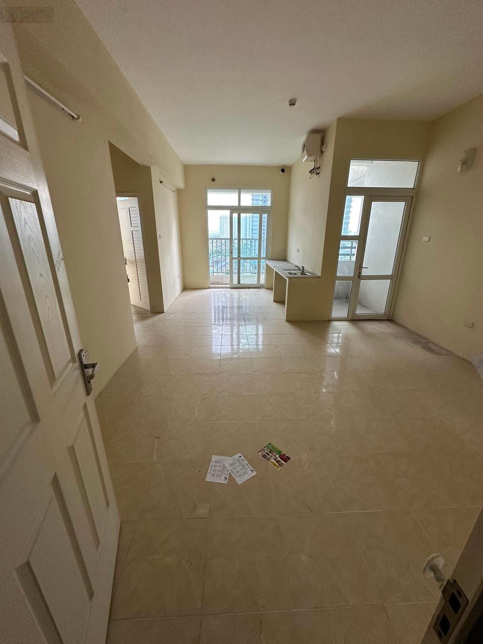 Bán gấp chung cư C13 Khuyến Lương, căn góc đẹp , tầng trung, sổ đổ, 4.050 tr, 3 ban công