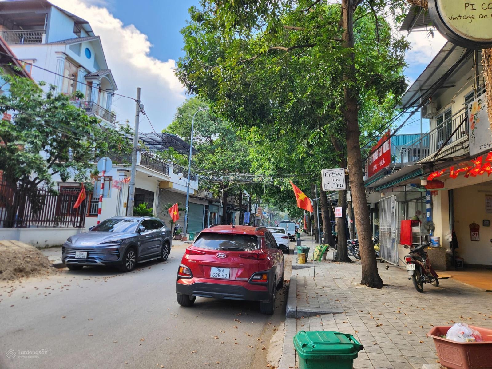 Bán nhà mặt phố tại Ngô Quyền gần ngã tư Bà Triệu , 8,85 tỷ, 68m2