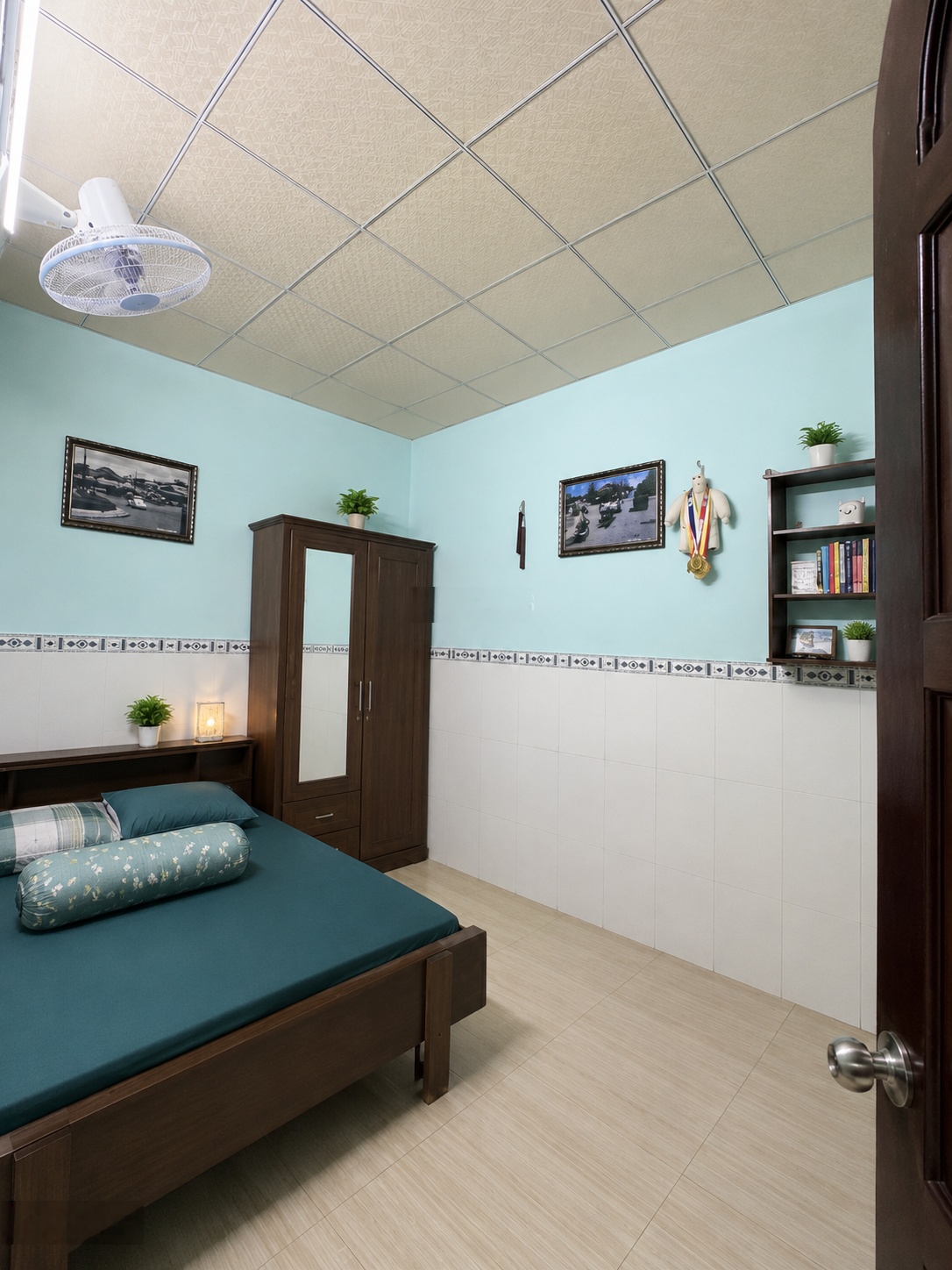 Xe hơi trong nhà lô góc tùng thiện vương (5x15) sát cầu chà và quận 8