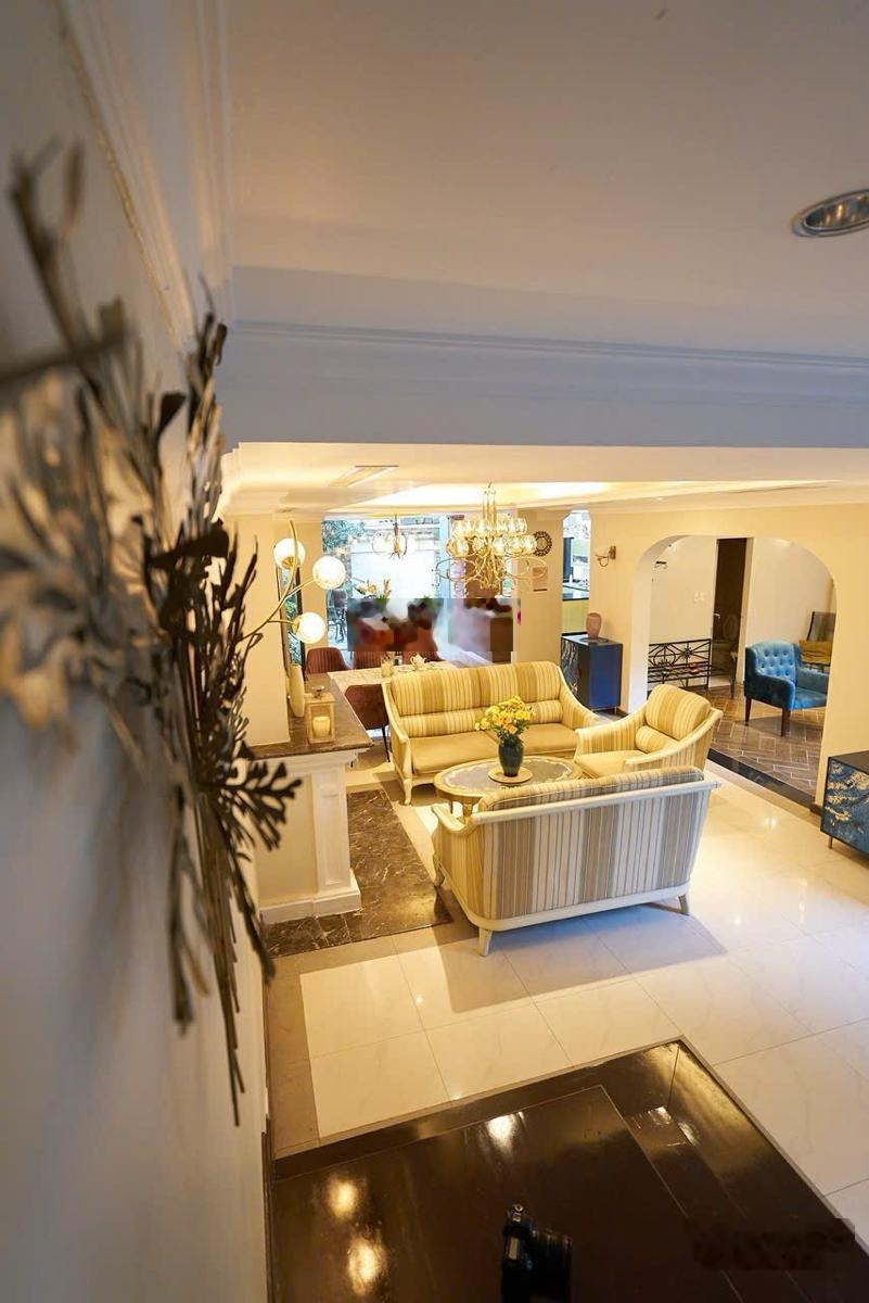 Bán biệt thự Ciputra giá tốt 180m2, MT 9m, 4 tầng, đường 30m vỉa hè rộng, nội thất mới đẹp, ở luôn