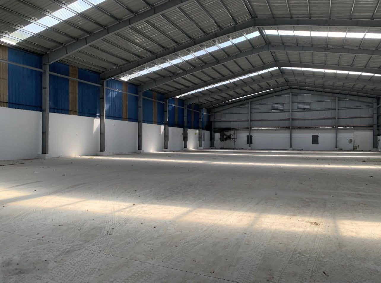 2000m2 kcn phú tài có pccc tự động đang cho thuê