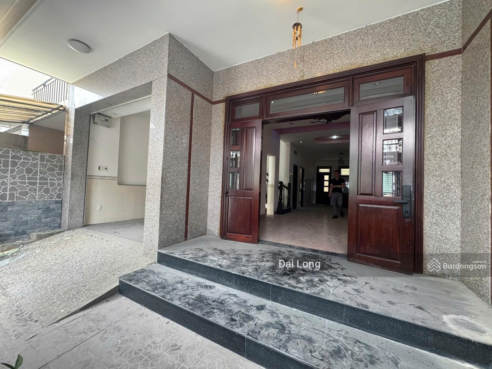Bán nhà ngang lớn hơn 164m2 ngay Trần Não. Diện tích 10,2x16,5m giá chỉ 33 tỷ (180tr/m2 đất)