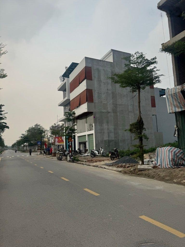 Bán gấp đất đấu giá Huỳnh Cung ô tô phân lô vỉa hè tkinh doanh giảm 2 tỷ gía 17 tỷ