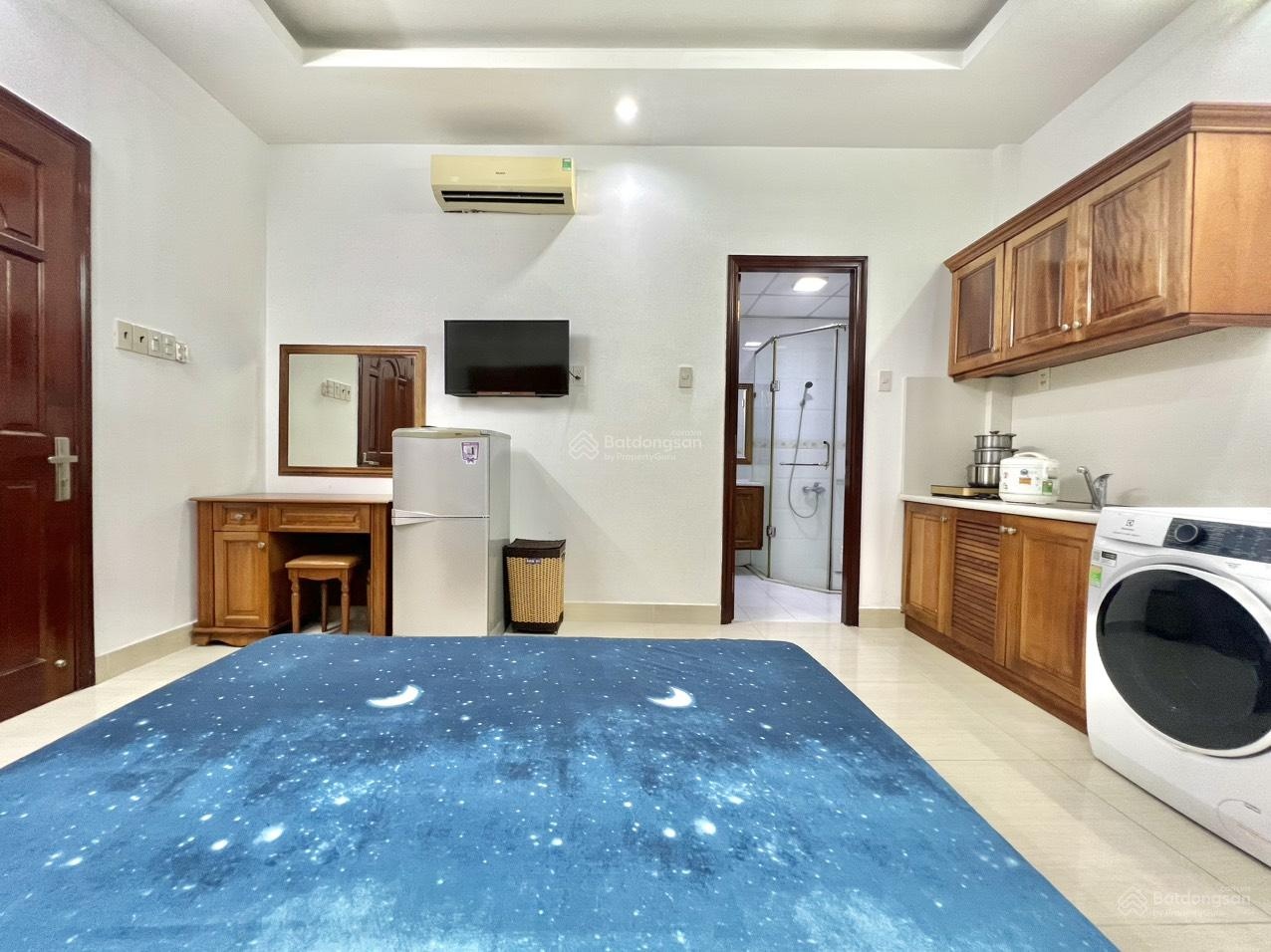 Phòng 30m2 full tiện nghi Lê Văn Sỹ, giao Trần Quang Diệu