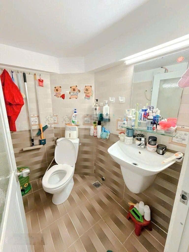 Bán nhà 3 tầng Trần Xuân Soạn, Quận 7, HXH, ngang 4.8m, 6.5 tỷ