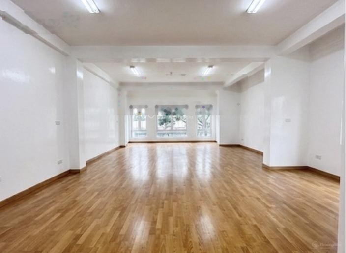 Cho thuê văn phòng 60m2 hai mặt thoáng ngay KĐT Văn Phú giá chỉ 6 triệu/tháng