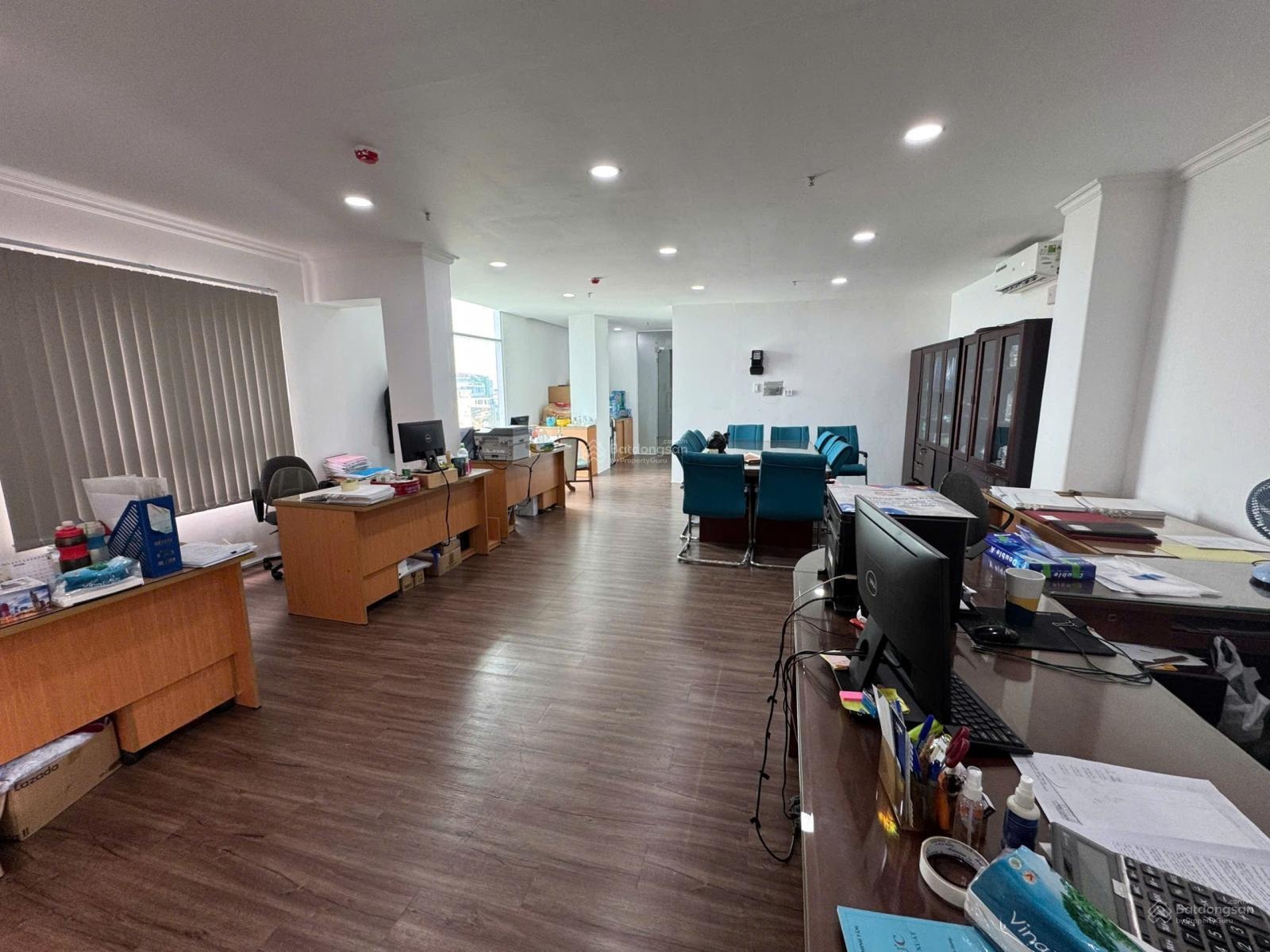 Văn phòng 60m2 ở nguyễn hữu cầu giá rẻ chỉ 23 triệu