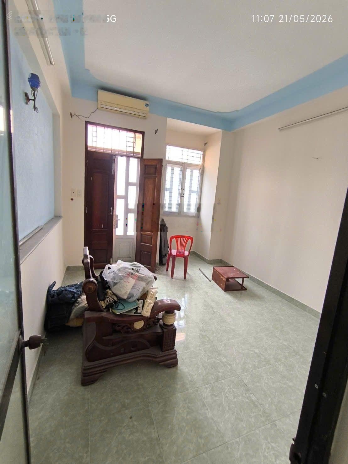 Nhà khu vip tân hương, 8x20m, 4 tấm, 6pn, giá 25 triệu
