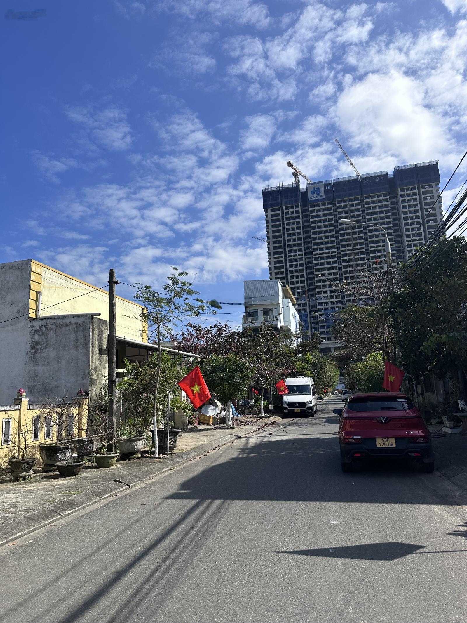 Bán đất tại Trương Đăng Quế, 7,3 tỷ, 180 m2,ngag 7m5, view đẹp, view biển thích hợp xây căn hộ