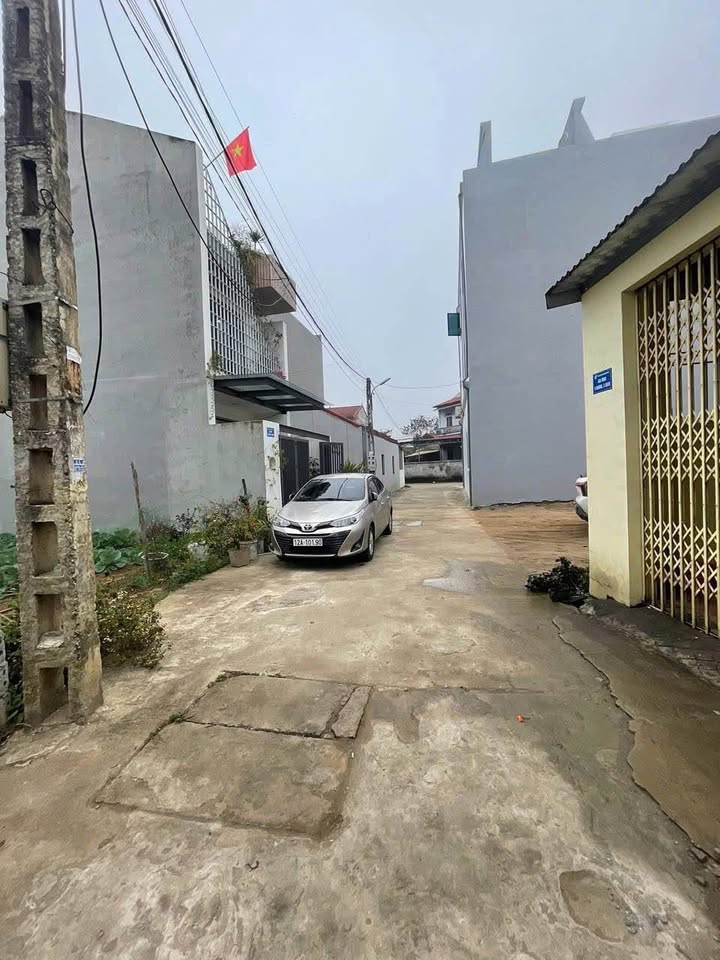 Bán lô đất giáp tái định cư Mai Pha, khu vực đông dân cư, diện tích 92,5m2