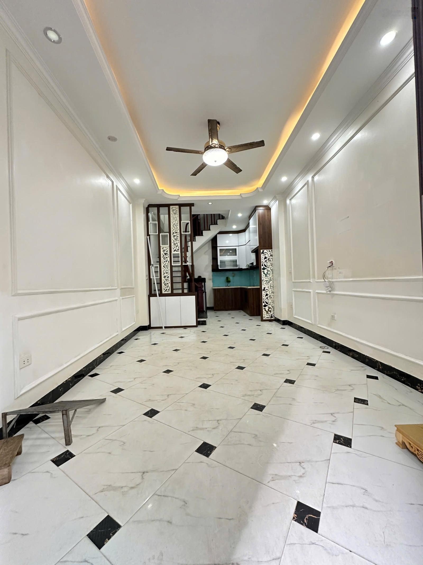 Chính chủ cho thuê nhà riêng xuân đỉnh từ liêm 45m 5 tầng 4pn full đồ 10 triệu ở ngay