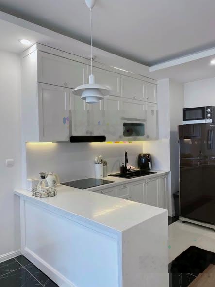 Cho thuê căn 75m2, 2PN, 2WC Full nội thất cực đẹp tại Imperia Sky Garden chỉ với 13tr LH 0985243241