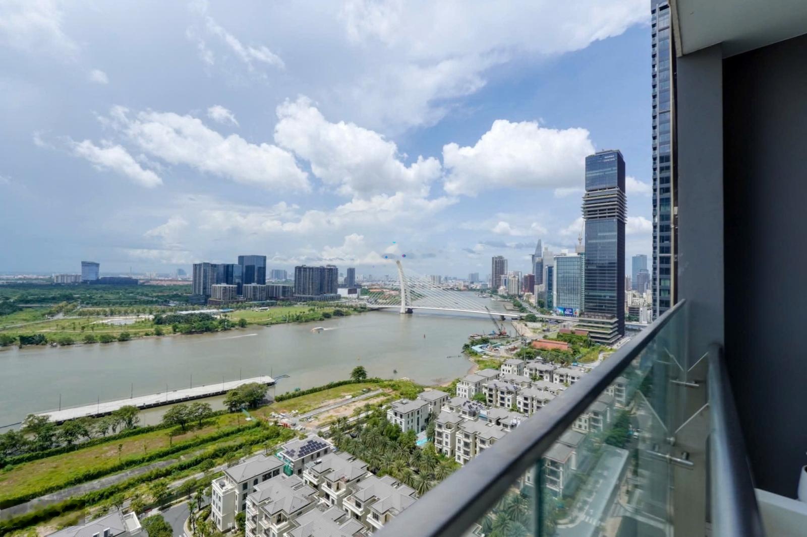 3PN LUX6 View Cầu Ba Son - Full NT - Xem Pháo Hoa Cực Đỉnh