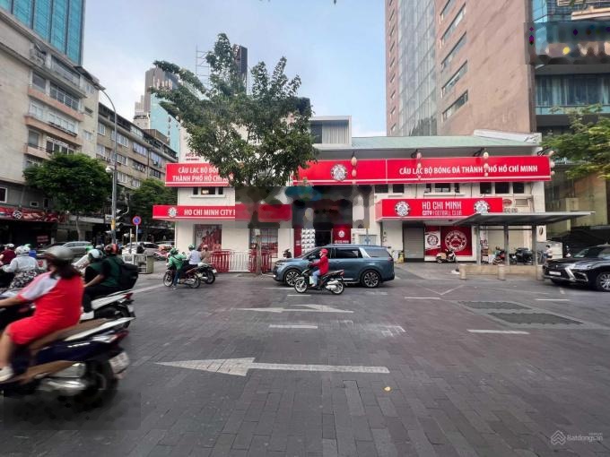 Duy nhất! Khuôn đất vàng: 25x40m - 1100m2 đất mặt tiền vip ngay Nguyễn Huệ - Lê Lợi! Giá tốt nhất