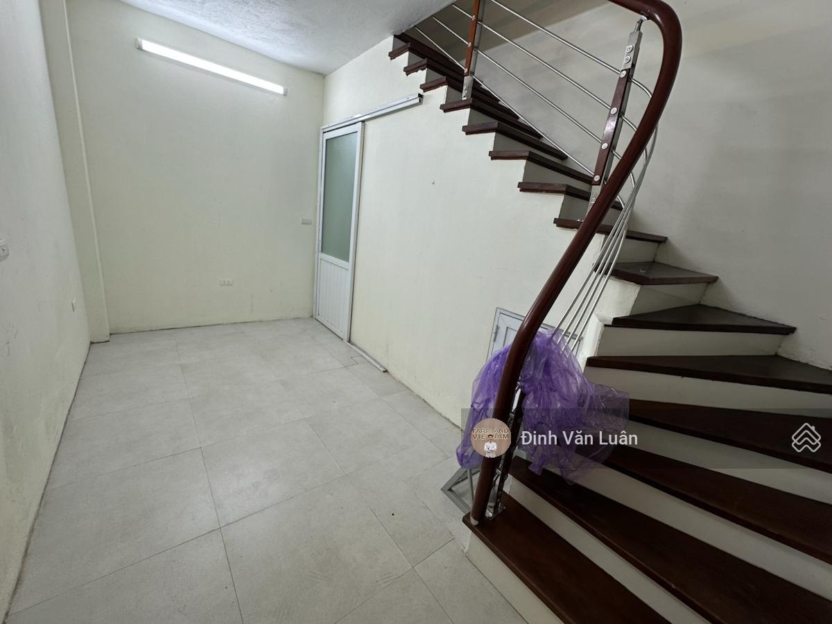 Giảm chào 750 tr! Bán gấp căn cách ô tô 20m, 18m2 x 5T, MT 3.2m, giá 5.1 tỷ
