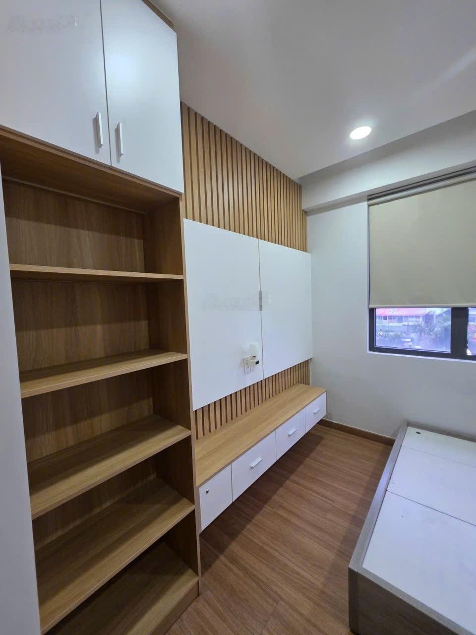 Bán căn hộ phúc đạt tower 2pn 2wc 61m2 full nội thất 2,4 tỷ,sổ sẵn,hổ trợ vay 1,8 tỷ.lh :0986632586
