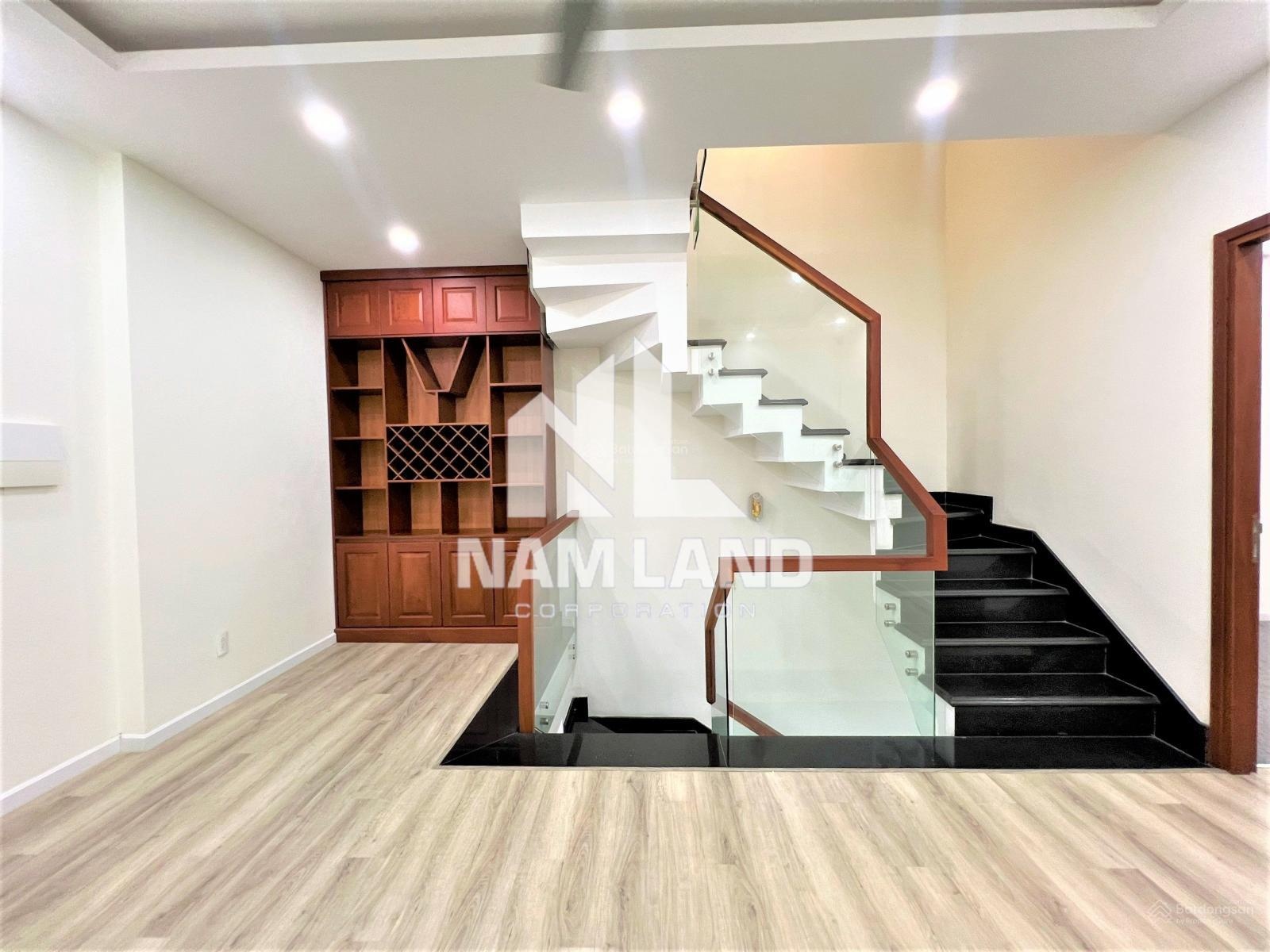 Nhà cho thuê 180m2, full nội thất, đường lớn, KDC yên tĩnh, giá 20tr