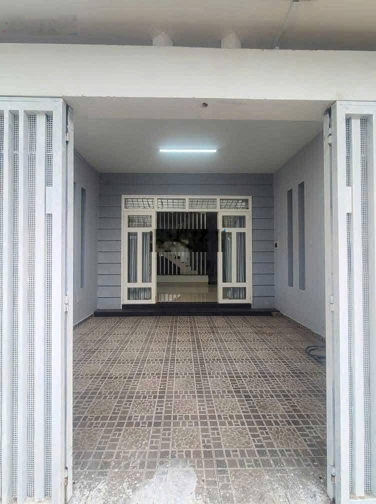 Cho thuê nhà 1 trệt 2 lầu KDC Hiệp Thành 3 gồm 4PN-3WC Sân Xe Hơi