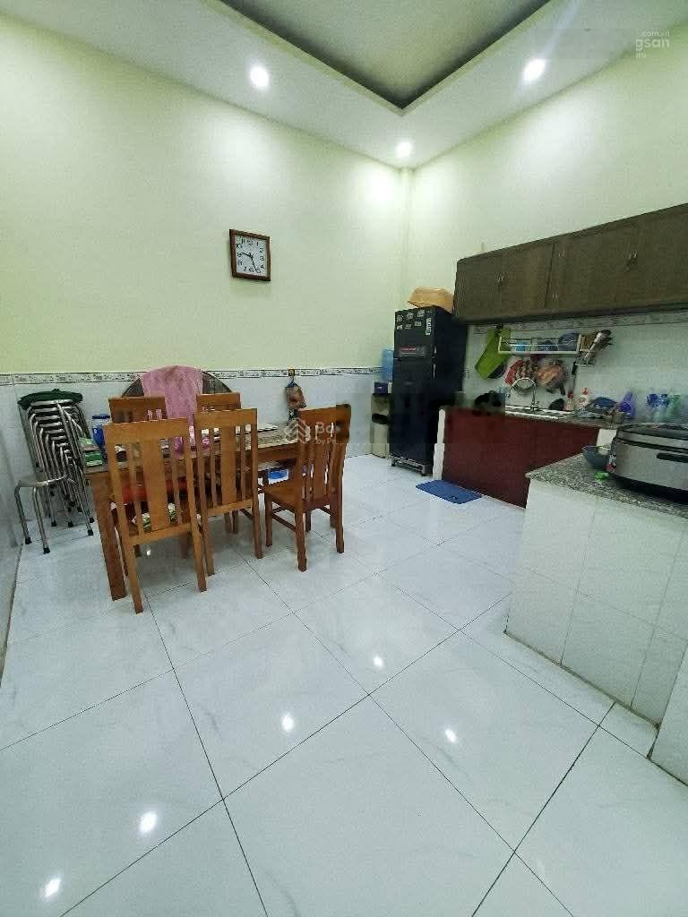 Bán nhà 4*14,4tầng, 4,8 tỷ, giáp trương phước phan