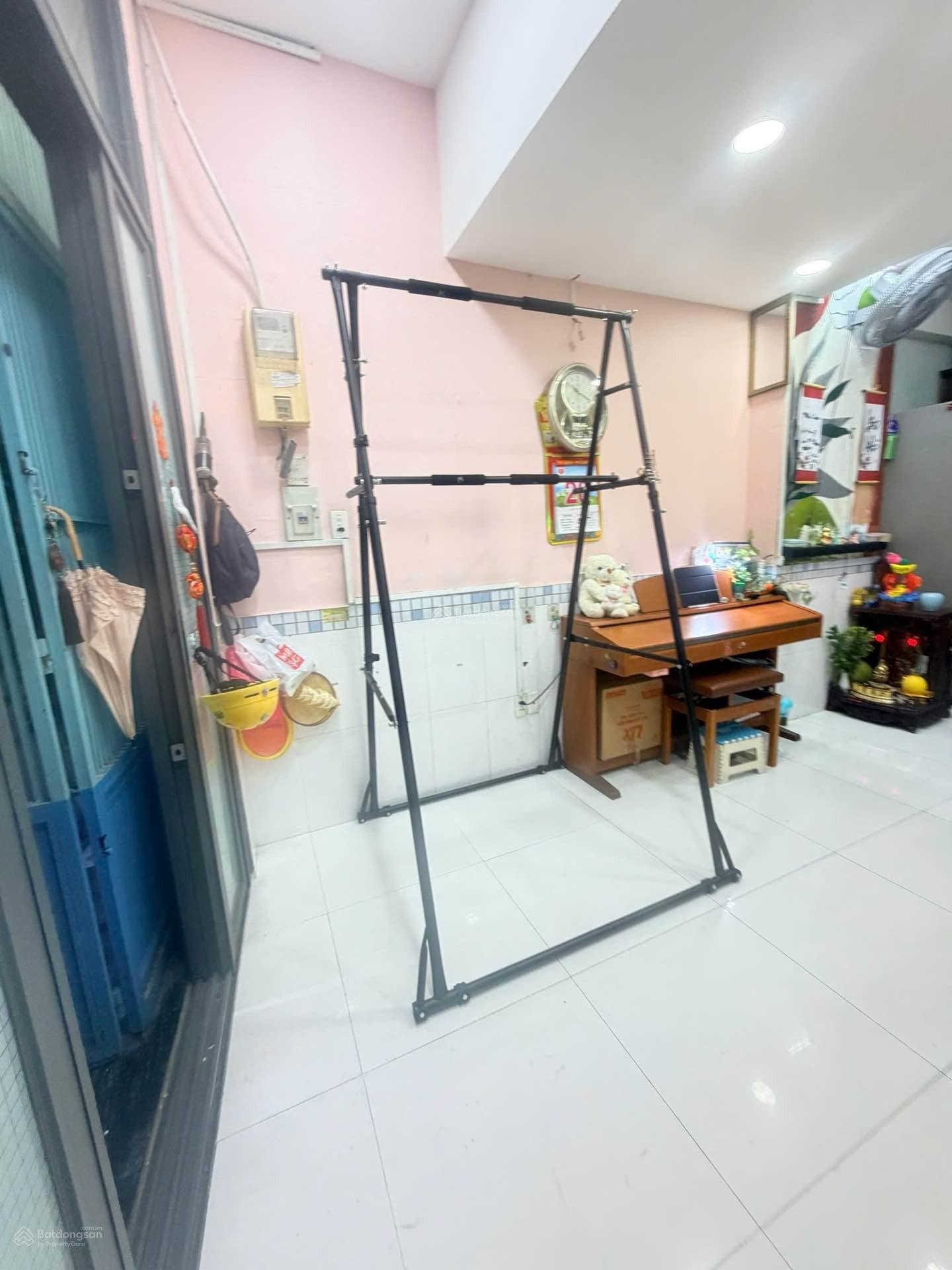 Bán nhà 4 tầng - sát Chợ vườn chuối - Vị trí đắc địa - trung tâm P.Bàn cờ - chỉ 6 tỷ