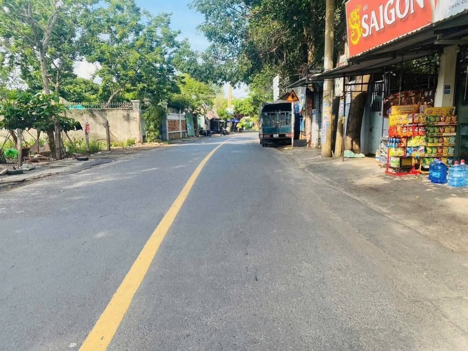 Bán đất mặt tiền đường Nguyễn Hữu Cảnh - Làng du lịch Chí Linh, phường Rạch Dừa, giá 12.9 tỷ