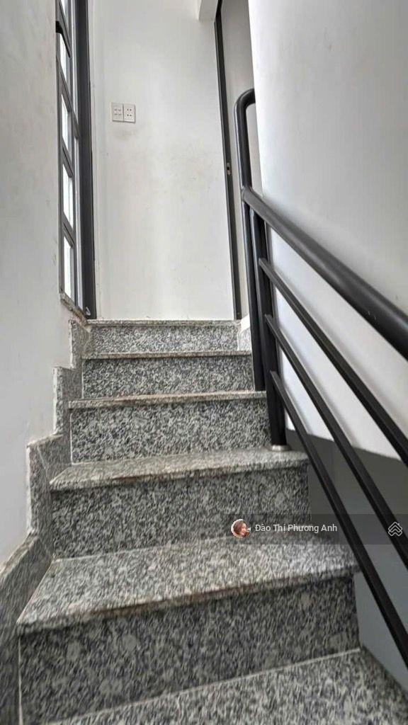 Bán nhà CMT8 3 tầng hẻm thông 27m2 (4,5m x 7m) gồm 2PN 2WC chỉ 4.1 tỷ