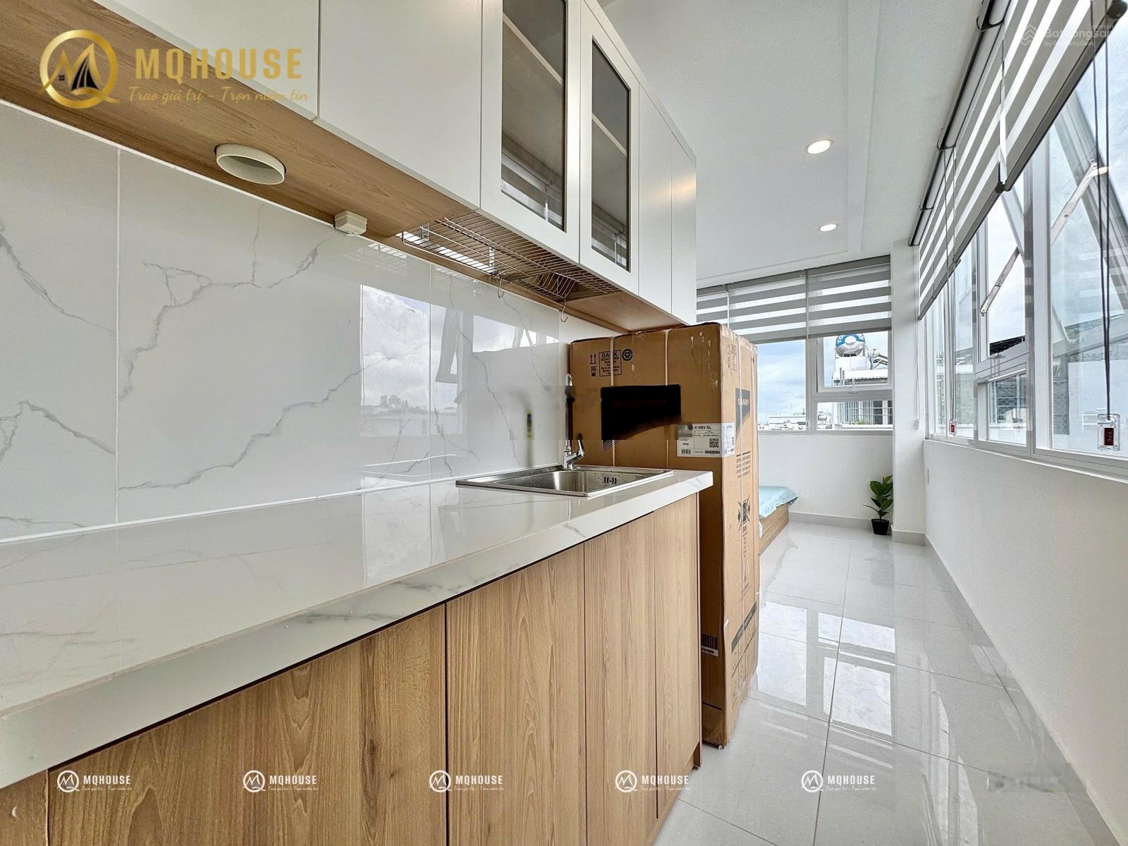 Cho Thuê Phòng Studio Cửa Sổ View Kính - Full Nội Thất Cao Cấp Gần Etown, Ga T3