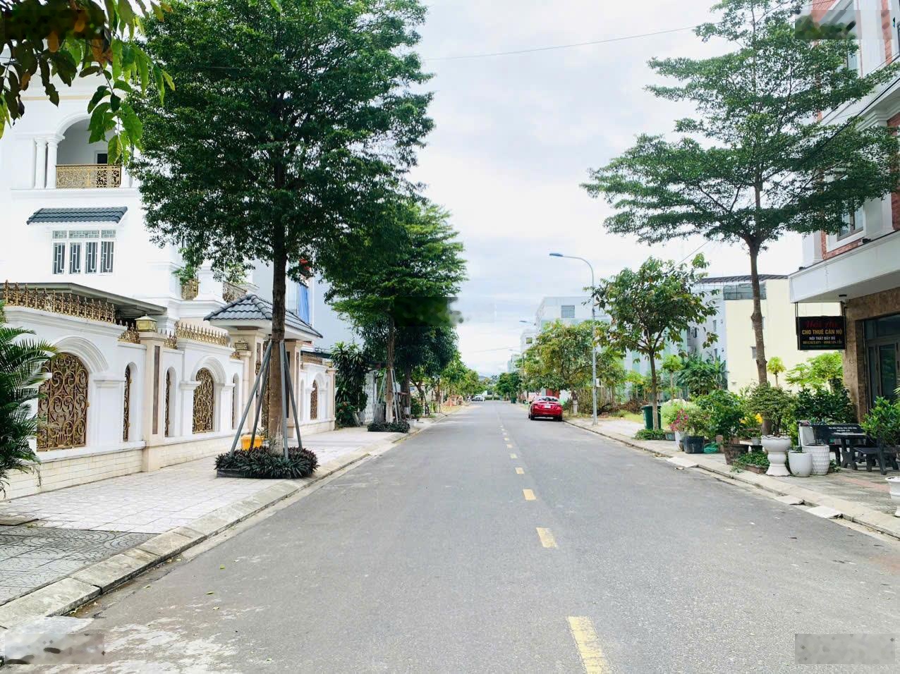 Bán 105m2 đất ngã tư Trần Minh Tông/Hoà Minh 30 (khu A1 Phương Trang)