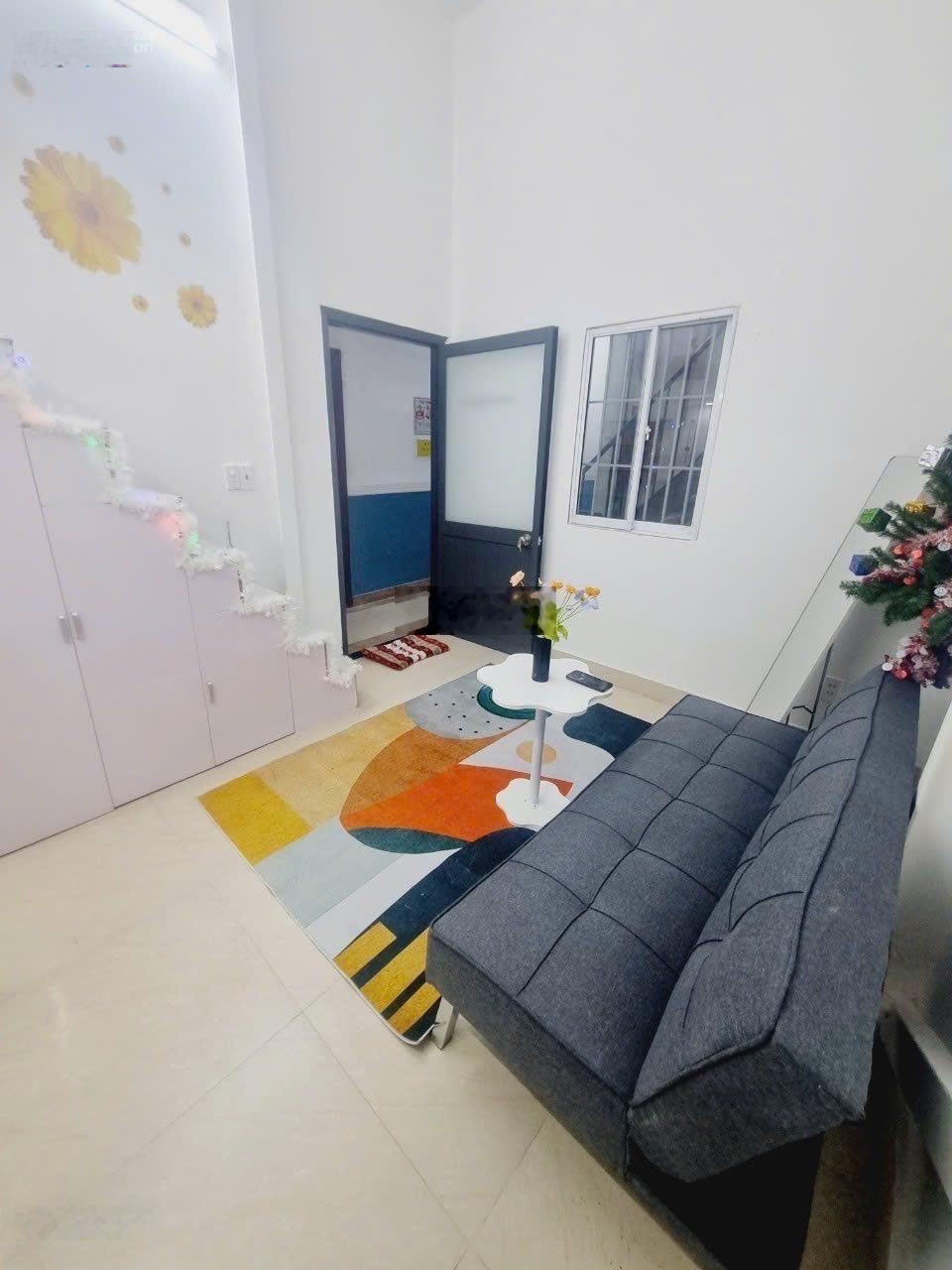 Tỷ suất 8%/năm! Chốt gấp tòa CHDV MT ngay Nguyễn Duy Trinh- 4 tầng- 200m²- TT 170tr/th - Giá 1X tỷ